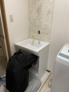 水漏れは早めに対処が必要！【山口市洗面化粧台交換工事】